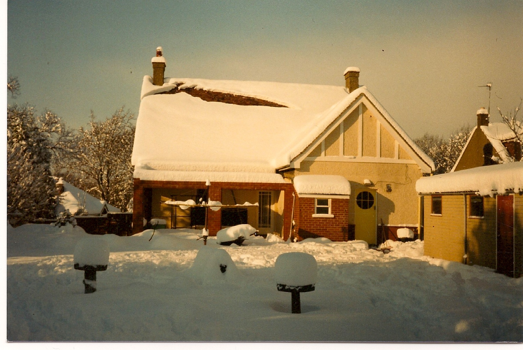  Snow at 27 Wigmore Road in 1987